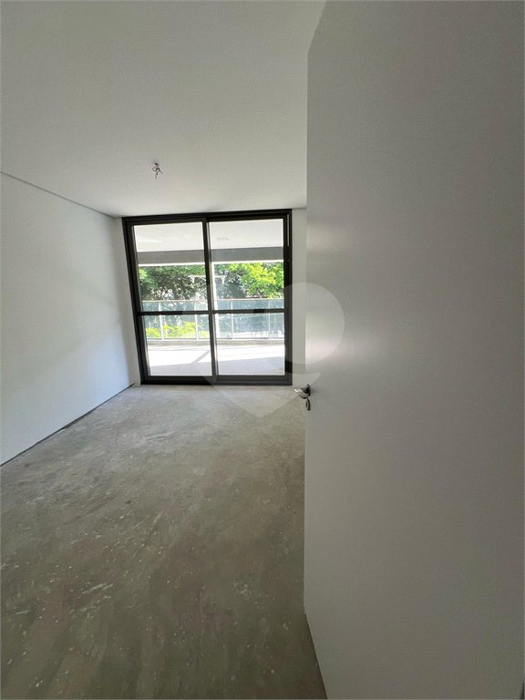 Apartamento à venda com 4 suítes em Sumaré, São Paulo, SP