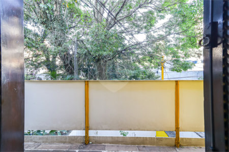 Casa à venda com 3 quartos, sendo 1 suíte, em Mirandópolis, São Paulo, SP