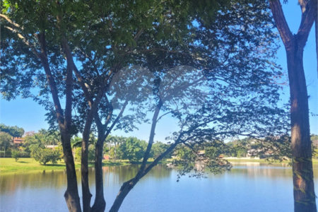 Casa à venda com 2 suítes no condomínio Residencial Vale das Laranjeiras, Indaiatuba - SP