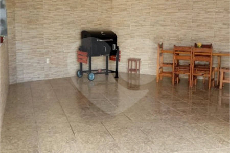 Casa à venda com 3 quartos, sendo 1 suíte, em Jardim Rodeio, Mogi das Cruzes, SP