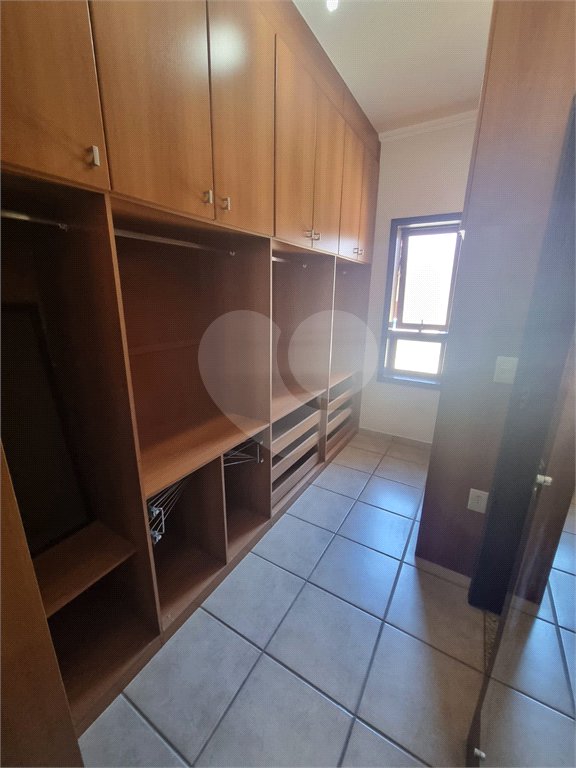 Casa à venda ou para alugar com 3 quartos, sendo 1 suíte, no condomínio Terras de Vinhedo, Vinhedo - SP