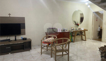 Casa à venda com 3 quartos, sendo 2 suítes,  em Vila Carrão, São Paulo, SP