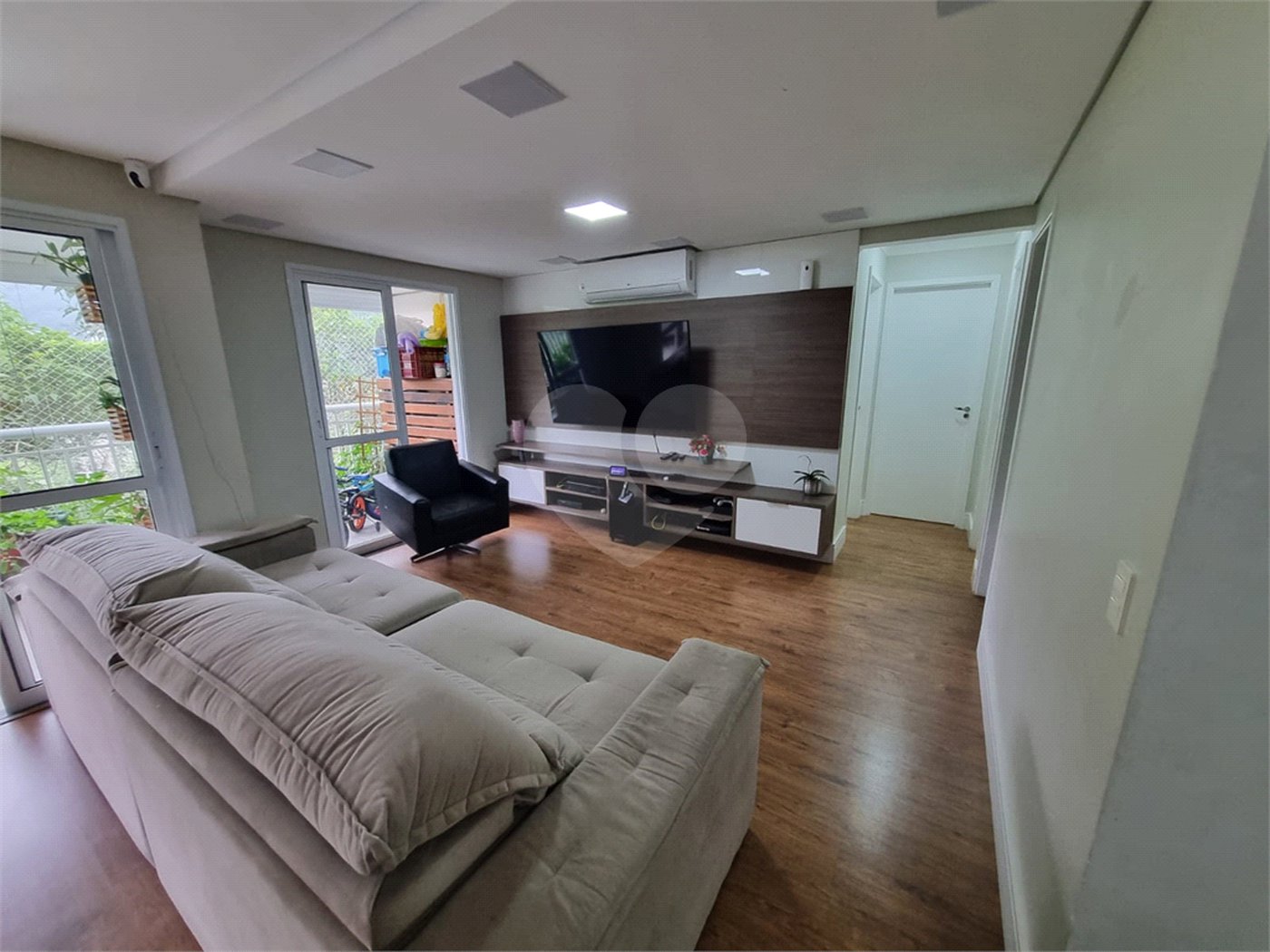 Apartamento à venda com 3 quartos, sendo 1 suíte, em Horto, São Paulo, SP