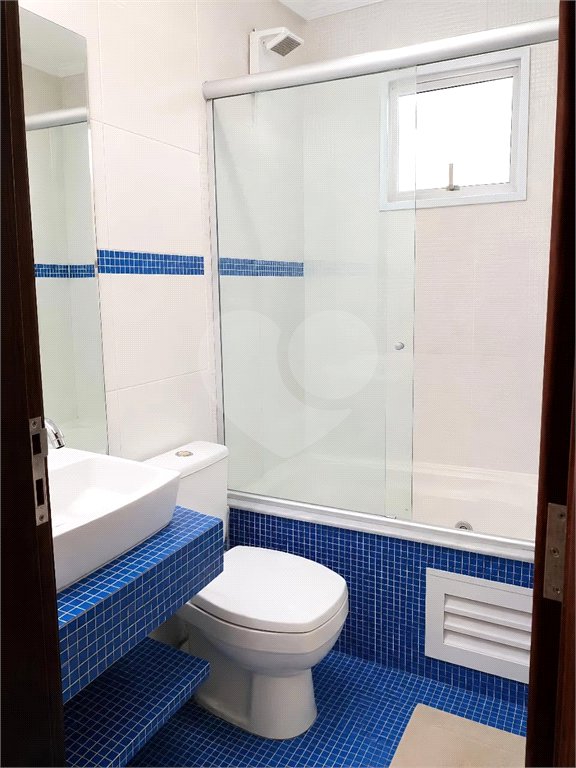 Casa à venda com 3 quartos, sendo 1 suíte, no condomínio Morada do Horto, São Paulo - SP
