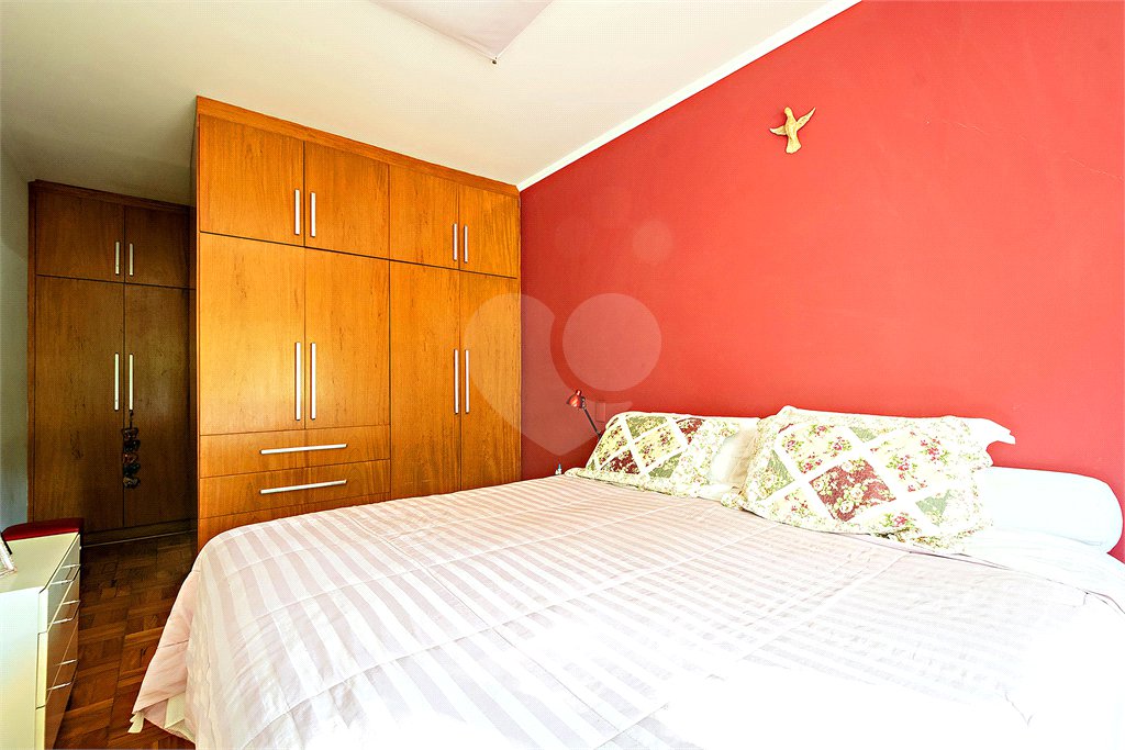 Apartamento à venda com 3 quartos, sendo 1 suíte,  em Jardim Marajoara, São Paulo, SP