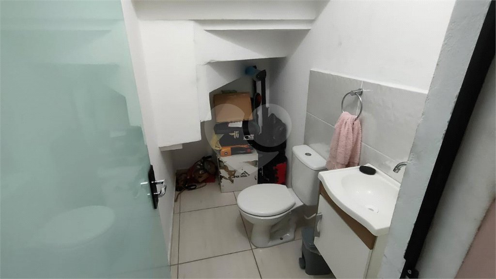 Casa de Vila para alugar com 2 quartos em Lopes de Oliveira, Sorocaba, SP