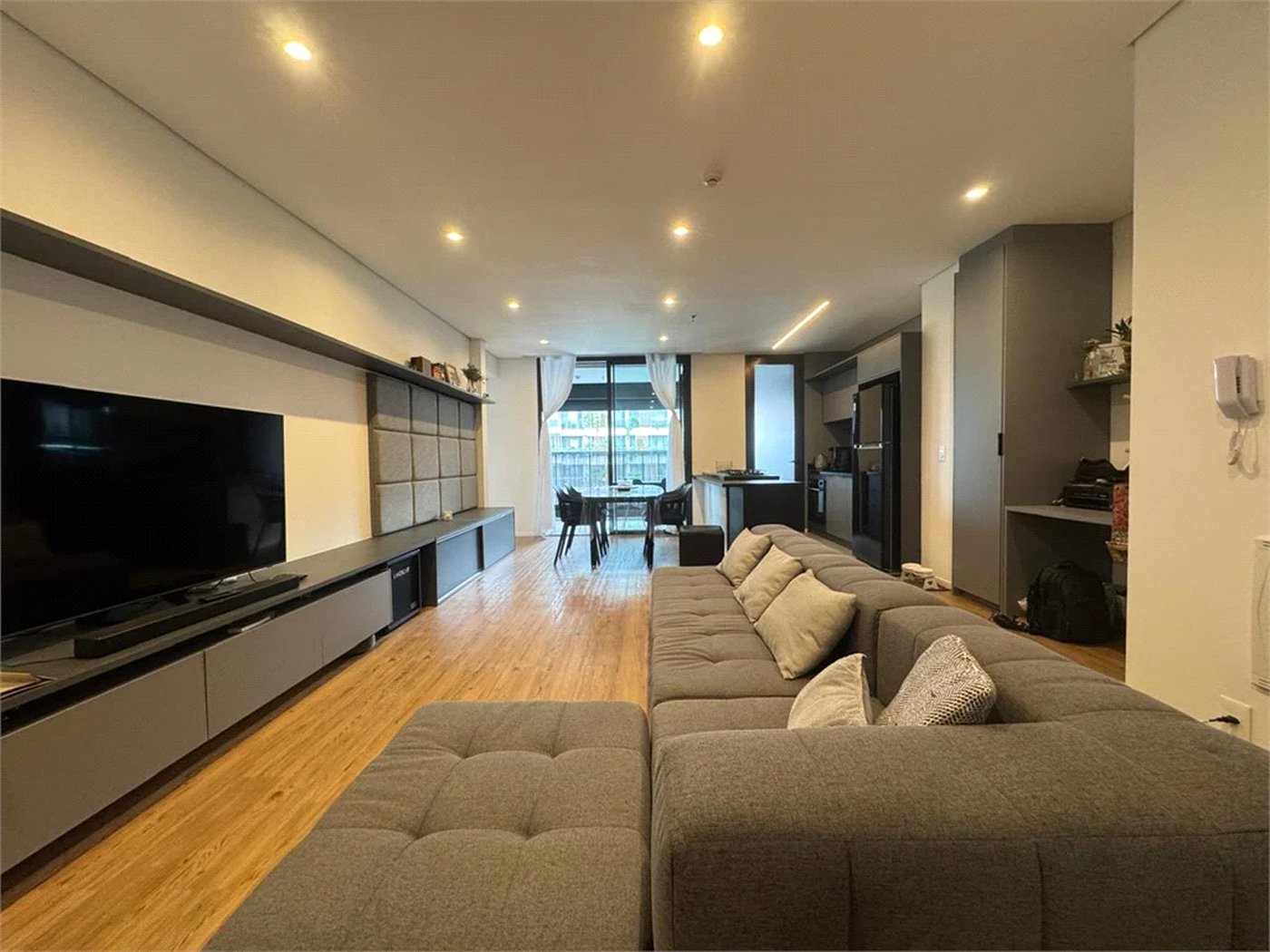 Apartamento à venda com 3 suítes em Jardim das Acácias, São Paulo, SP
