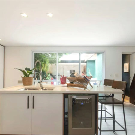 Casa à venda com 4 quartos, sendo 1 suíte, em Cidade Monções, São Paulo, SP