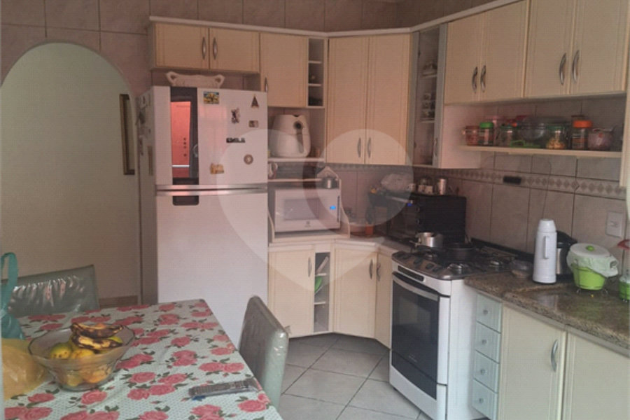 Casa à venda com 4 quartos, sendo 1 suíte, em Sapopemba, São Paulo, SP