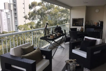 Apartamento à venda com 4 quartos, sendo 3 suítes, em Vila Andrade, São Paulo, SP