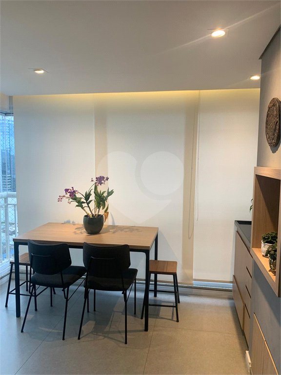 Apartamento à venda com 2 quartos, sendo 1 suíte,  em Barra Funda, São Paulo, SP