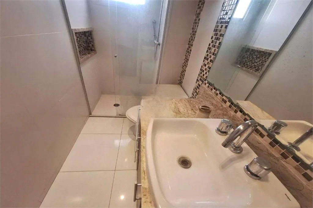 Apartamento à venda com 3 quartos, sendo 1 suíte, em Parque Reboucas, São Paulo, SP