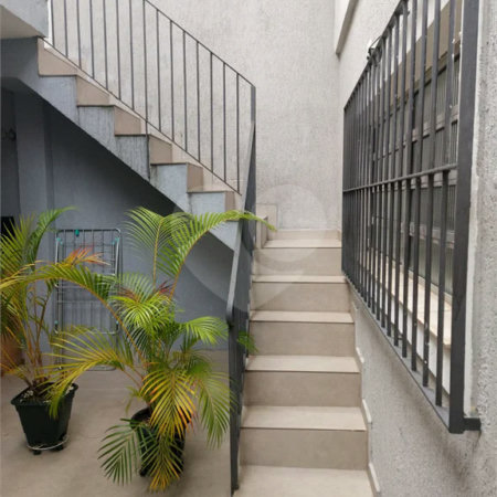 Sobrado à venda com 3 quartos em Vila Vitório Mazzei, São Paulo, SP