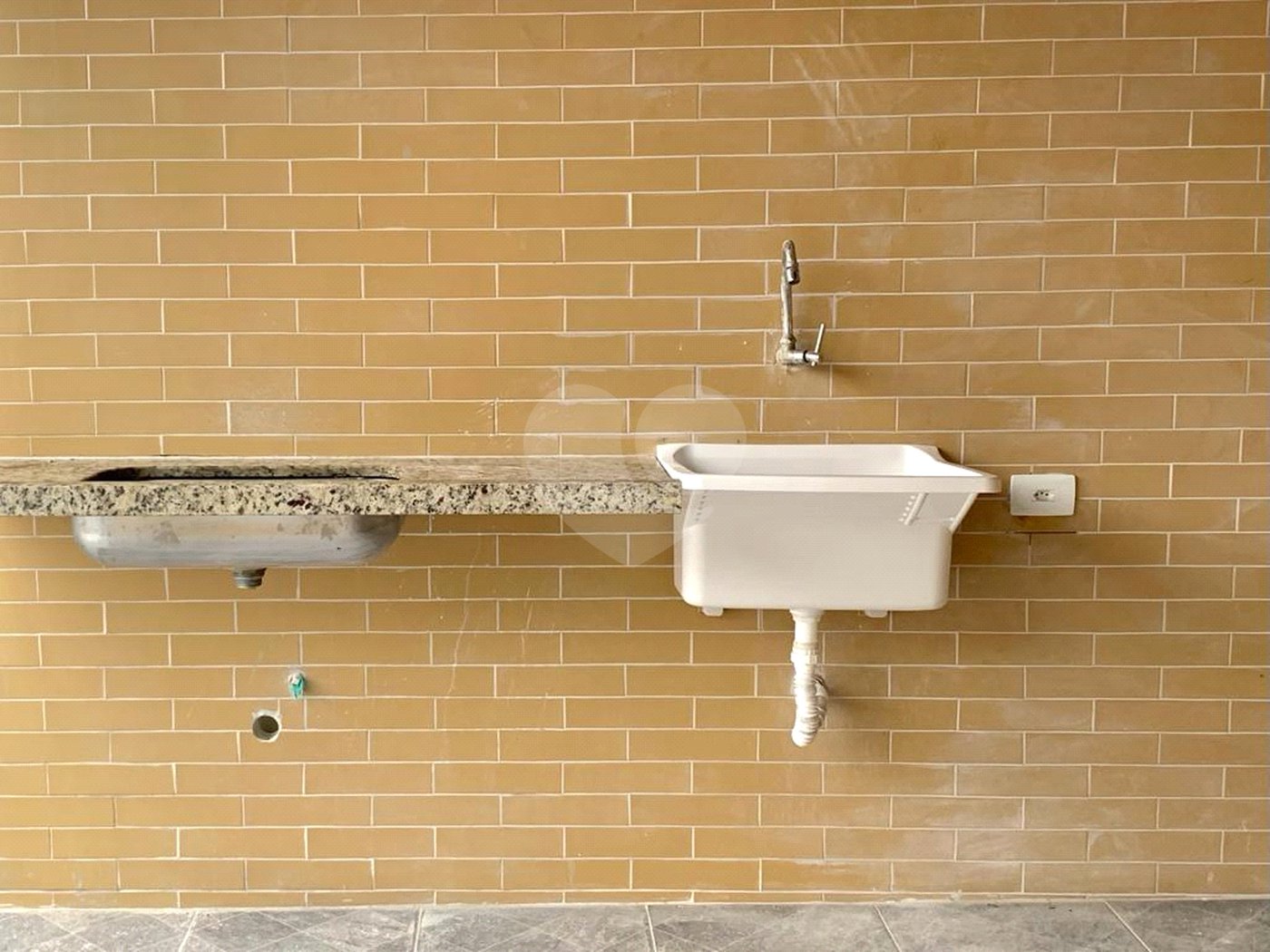 Sobrado à venda com 3 quartos, sendo 1 suíte, em Vila Mazzei, São Paulo, SP