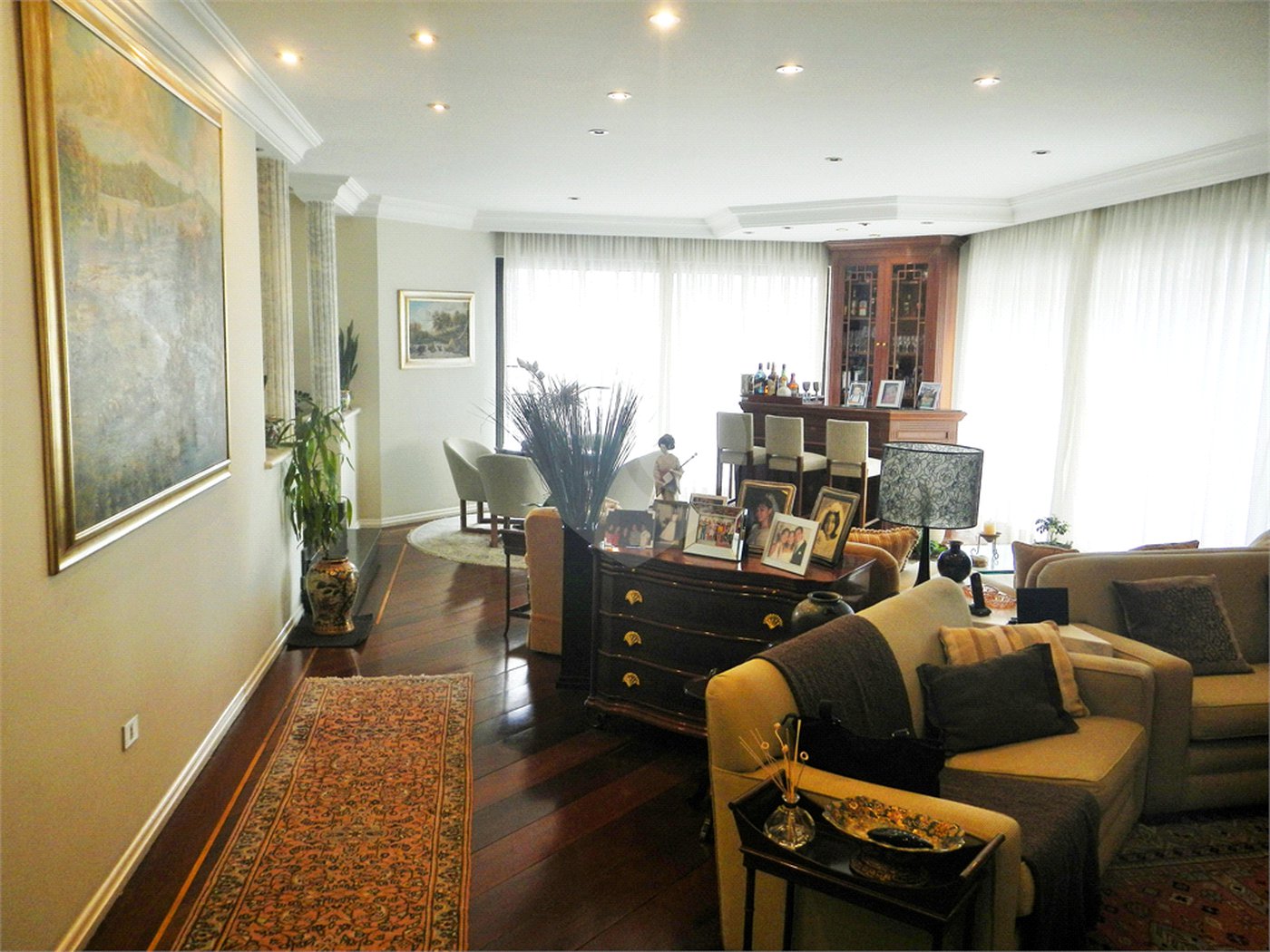 Apartamento à venda com 4 quartos, sendo 3 suítes, em Vila Mariana, São Paulo, SP