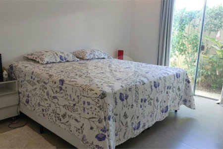 Casa à venda com 2 quartos, sendo 1 suíte, no Centro, Santa Cruz Cabrália, BA