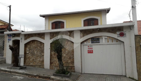 Sobrado à venda com 4 quartos em Tremembé, São Paulo, SP