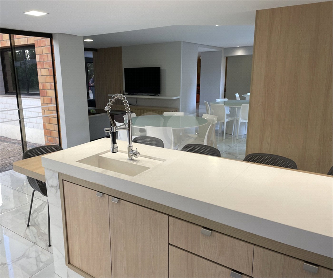 Apartamento à venda com 4 suítes em Vila Suzana, São Paulo, SP