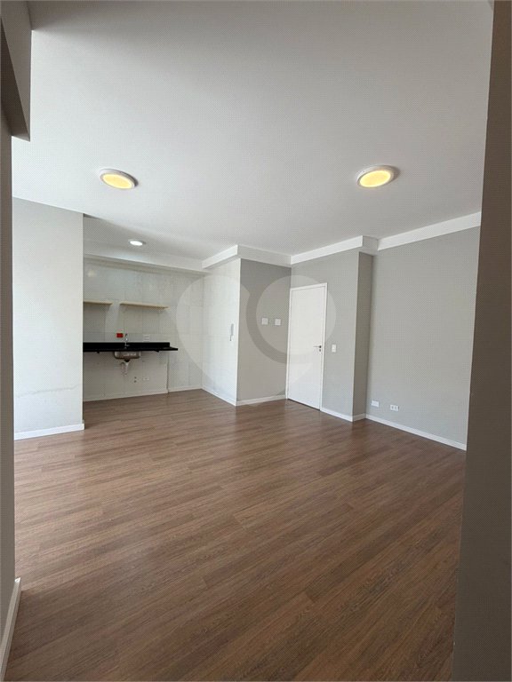 Apartamento à venda ou para alugar com 2 quartos, sendo 1 suíte, em Itapeva, Votorantim, SP