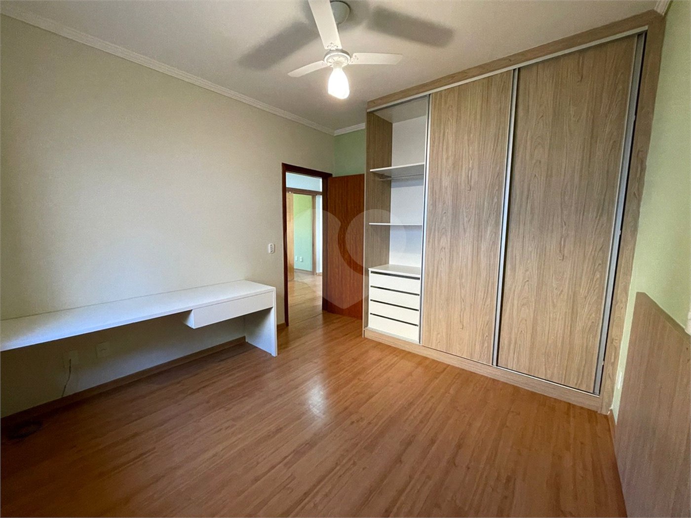 Casa para alugar com 3 suítes no condomínio Bosque de Grevilea, Vinhedo - SP