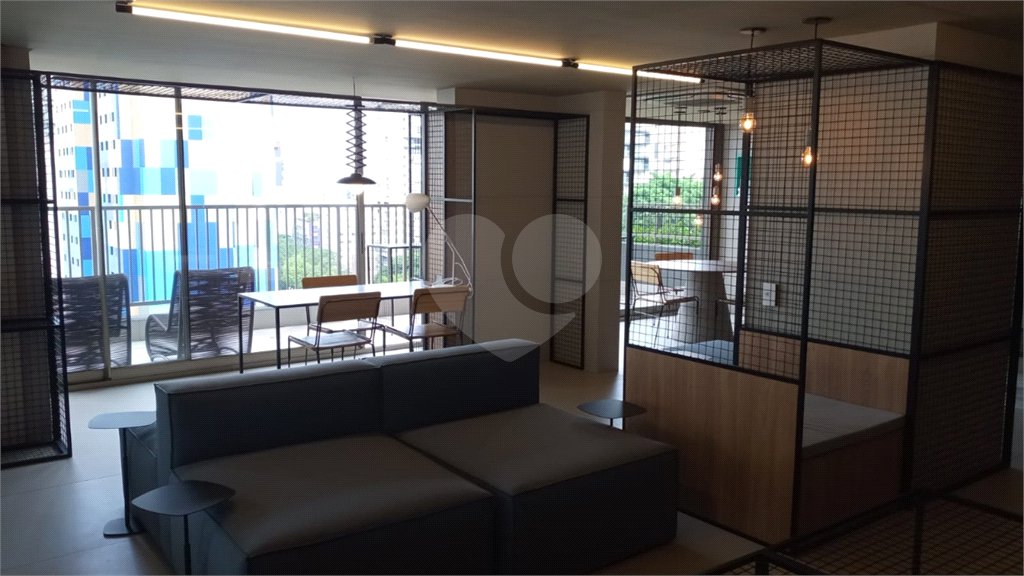 Apartamento à venda com 1 quarto em Cerqueira César, São Paulo, SP