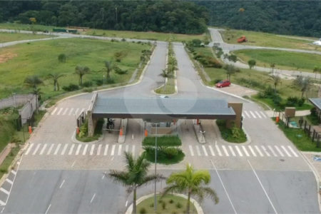 Terreno à venda com 1 suíte no condomínio Altavis Aldeia, Santana de Parnaíba - SP