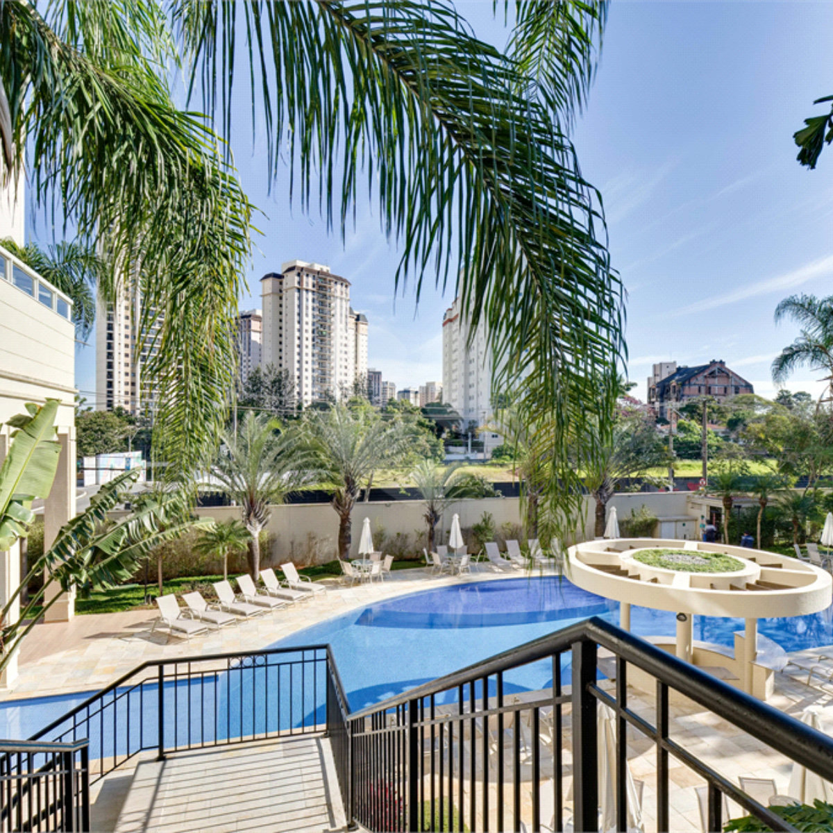 Apartamento à venda ou para alugar com 4 suítes em Alto da Boa Vista, São Paulo, SP