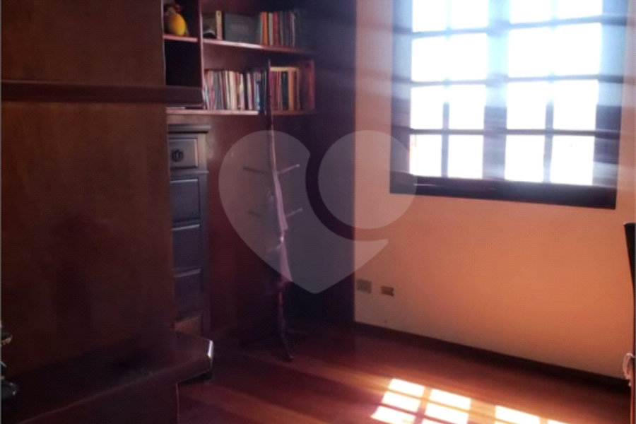 Sobrado à venda com 3 quartos, sendo 1 suíte, em Tremembé, São Paulo, SP