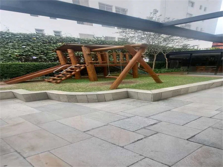 Apartamento à venda com 3 quartos, sendo 1 suíte, em Pinheiros, São Paulo, SP