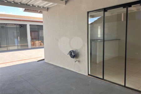 Casa à venda com 3 quartos em Ipê, Três Lagoas, MS
