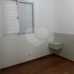 Apartamento à venda ou para alugar com 2 quartos, sendo 1 suíte, em Jardim Carambeí, São Roque, SP
