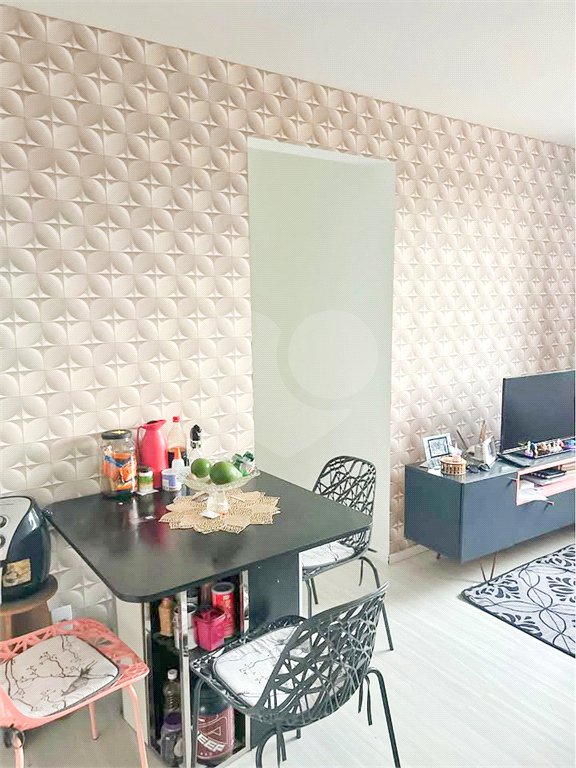 Apartamento à venda com 2 quartos em Vila Zat, São Paulo, SP
