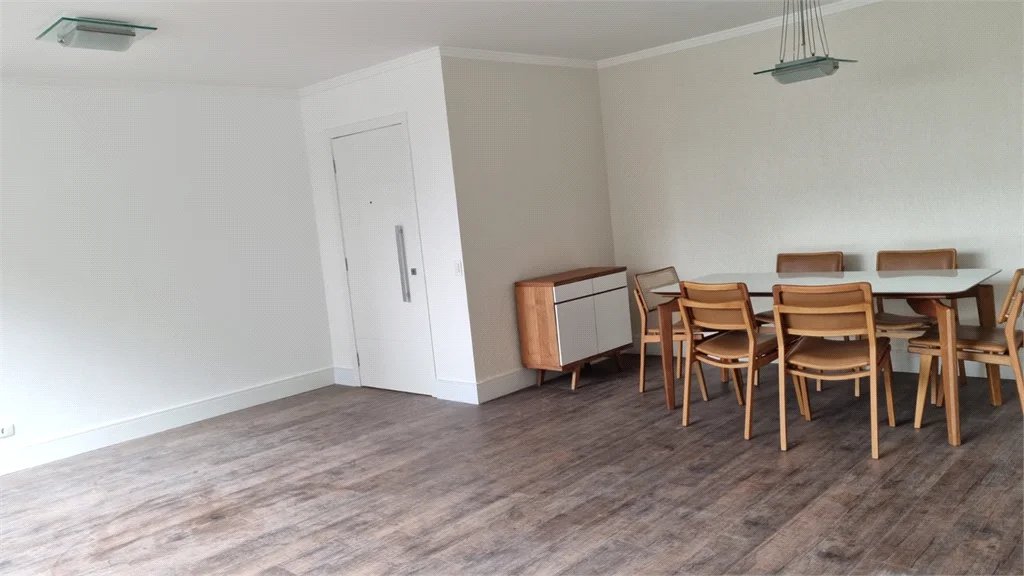 Apartamento à venda com 3 quartos, sendo 1 suíte,  em Perdizes, São Paulo, SP