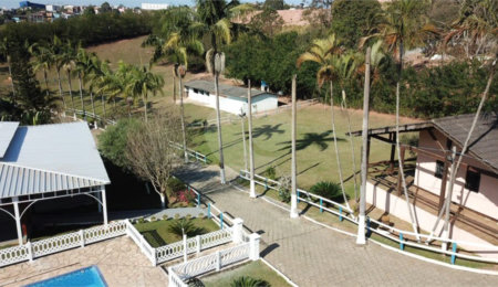 Chácara à venda com 4 quartos, sendo 1 suíte,  em Luiz Fagundes, Mairiporã, SP