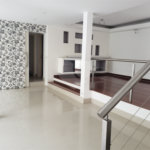 Casa à venda com 4 quartos, sendo 1 suíte,  em Vila Oliveira, Mogi das Cruzes, SP