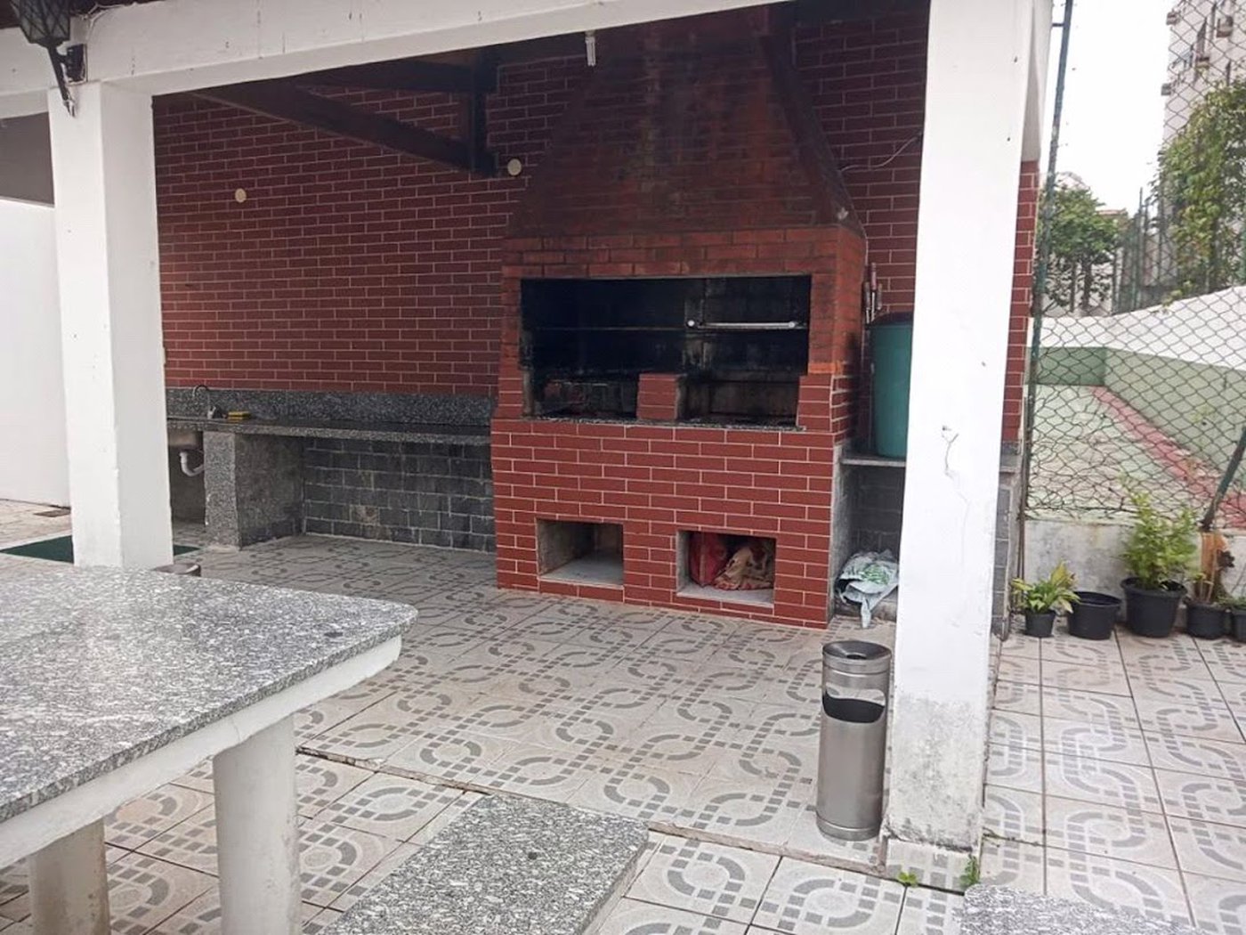 Apartamento com 3 dormitórios à venda, 100 m² por R$ 460.000,00 - Jardim Las Palmas - Guarujá/SP
