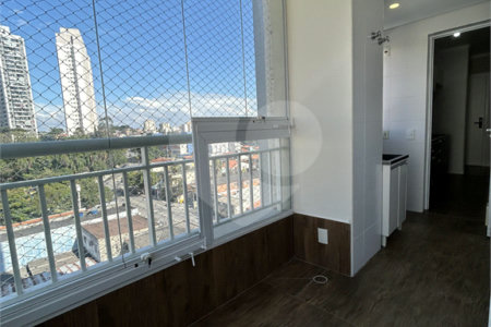 Apartamento à venda com 3 quartos, sendo 1 suíte, em Jardim Umarizal, São Paulo, SP