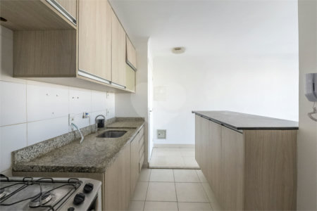 Apartamento à venda com 3 quartos, sendo 1 suíte, em Jardim Parque Morumbi, São Paulo, SP