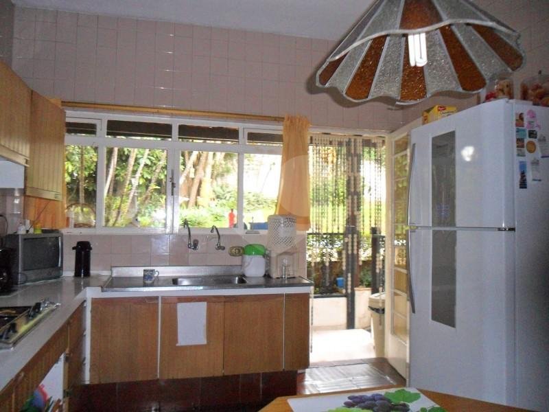 Sobrado à venda com 3 quartos, sendo 1 suíte,  em Vila São Francisco, São Paulo, SP