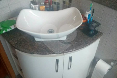 Sobrado à venda com 3 quartos, sendo 1 suíte, em Vila Mazzei, São Paulo, SP
