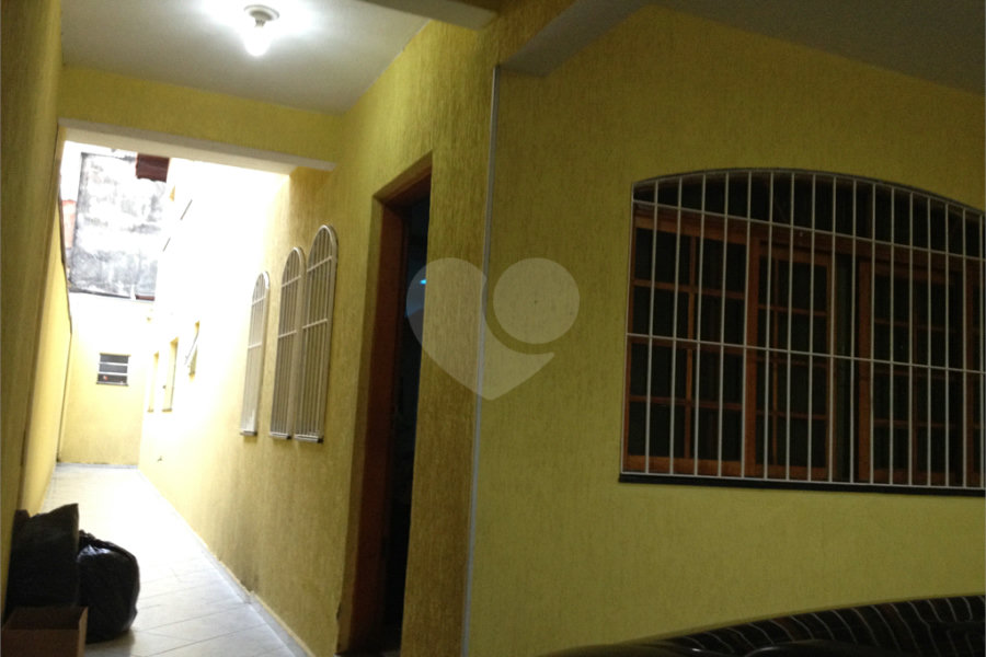Sobrado à venda com 3 quartos, sendo 1 suíte, em Jardim Santa Clara, Guarulhos, SP