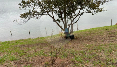 Terreno à venda no condomínio Portal do Igaratá, Igaratá - SP