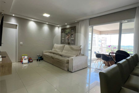 Apartamento à venda com 3 quartos, sendo 1 suíte, em Vila Suissa, Mogi das Cruzes, SP