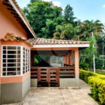 Casa à venda com 4 quartos, sendo 1 suíte, no condomínio Residencial Vale das Laranjeiras, Indaiatuba - SP