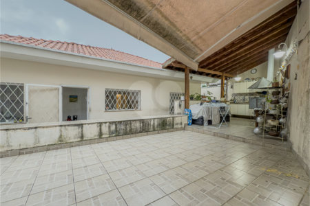 Casa à venda com 3 quartos, sendo 2 suítes,  em Jardim da Saúde, São Paulo, SP