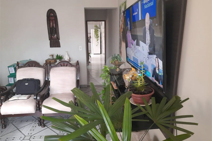 Sobrado à venda com 3 quartos no Brasilândia, São Paulo, SP