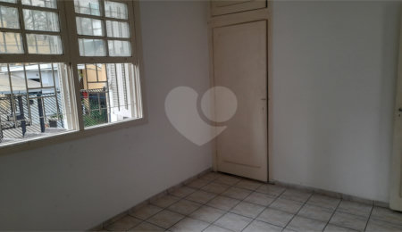 Sobrado à venda com 2 quartos em Santana, São Paulo, SP