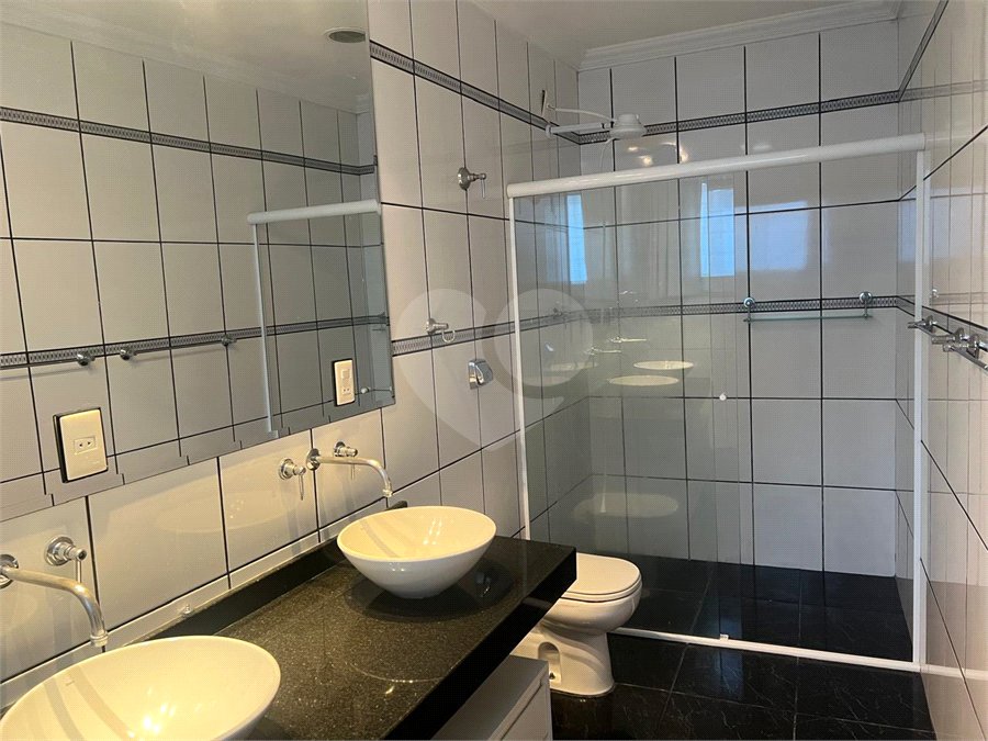 Sobrado à venda com 4 quartos, sendo 3 suítes, em Santana, São Paulo, SP