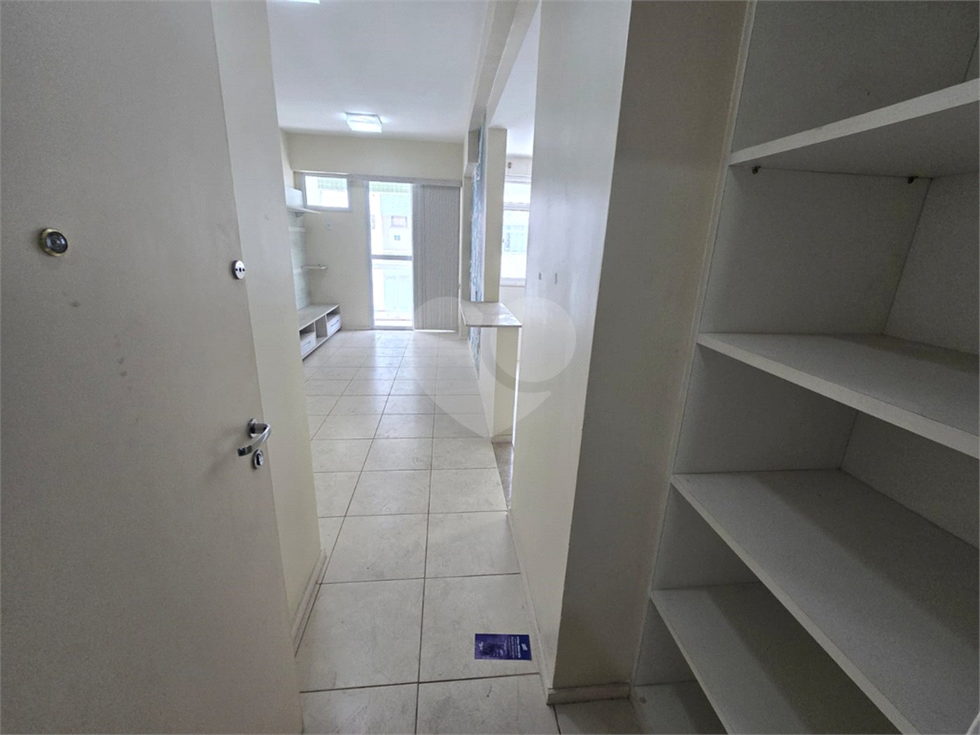 Apartamento para alugar com 2 quartos, sendo 1 suíte, em Parque Riviera, Cabo Frio, RJ