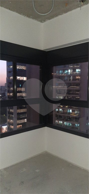 Apartamento para alugar com 3 suítes em Jardim das Acácias, São Paulo, SP